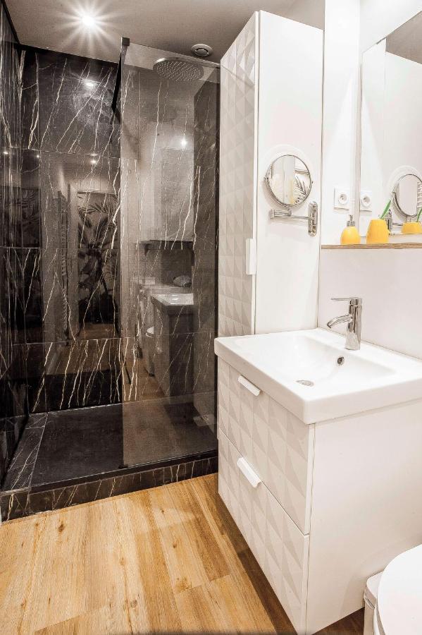 Homard And Fox, Appartement 2 Chambres 100M De La Mer ดีนาร์ ภายนอก รูปภาพ